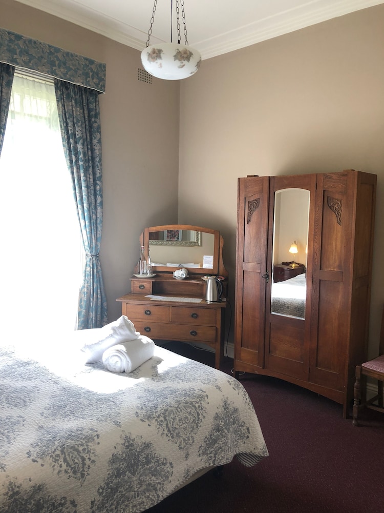 Glenella Guesthouse