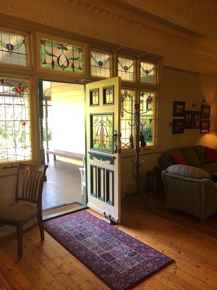 Glenella Guesthouse