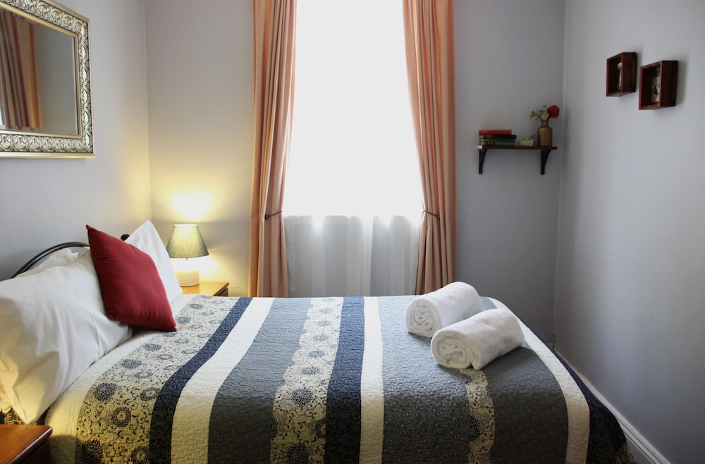 Glenella Guesthouse