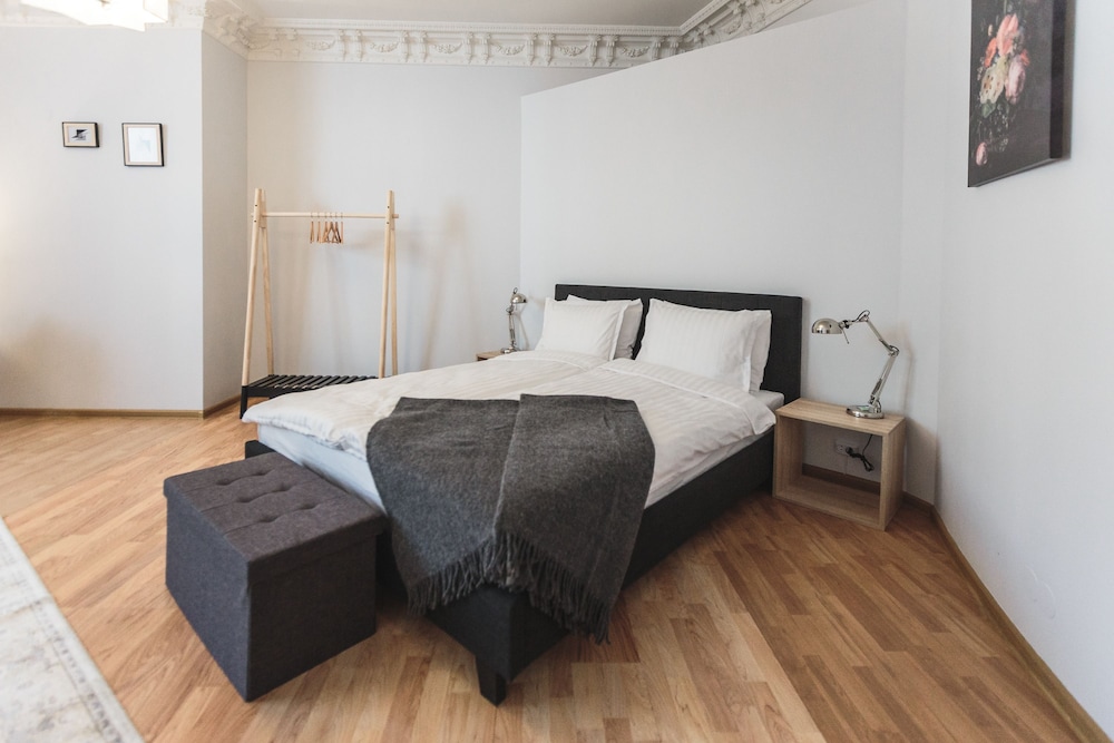 Bearsleys Archers Apartments 2018 Room Prices From 0 Deals Hotel Front Featured Image