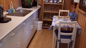 Kühlschrank, Mikrowelle, Ofen, Herd