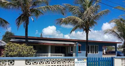 Mike's Holiday Apartments