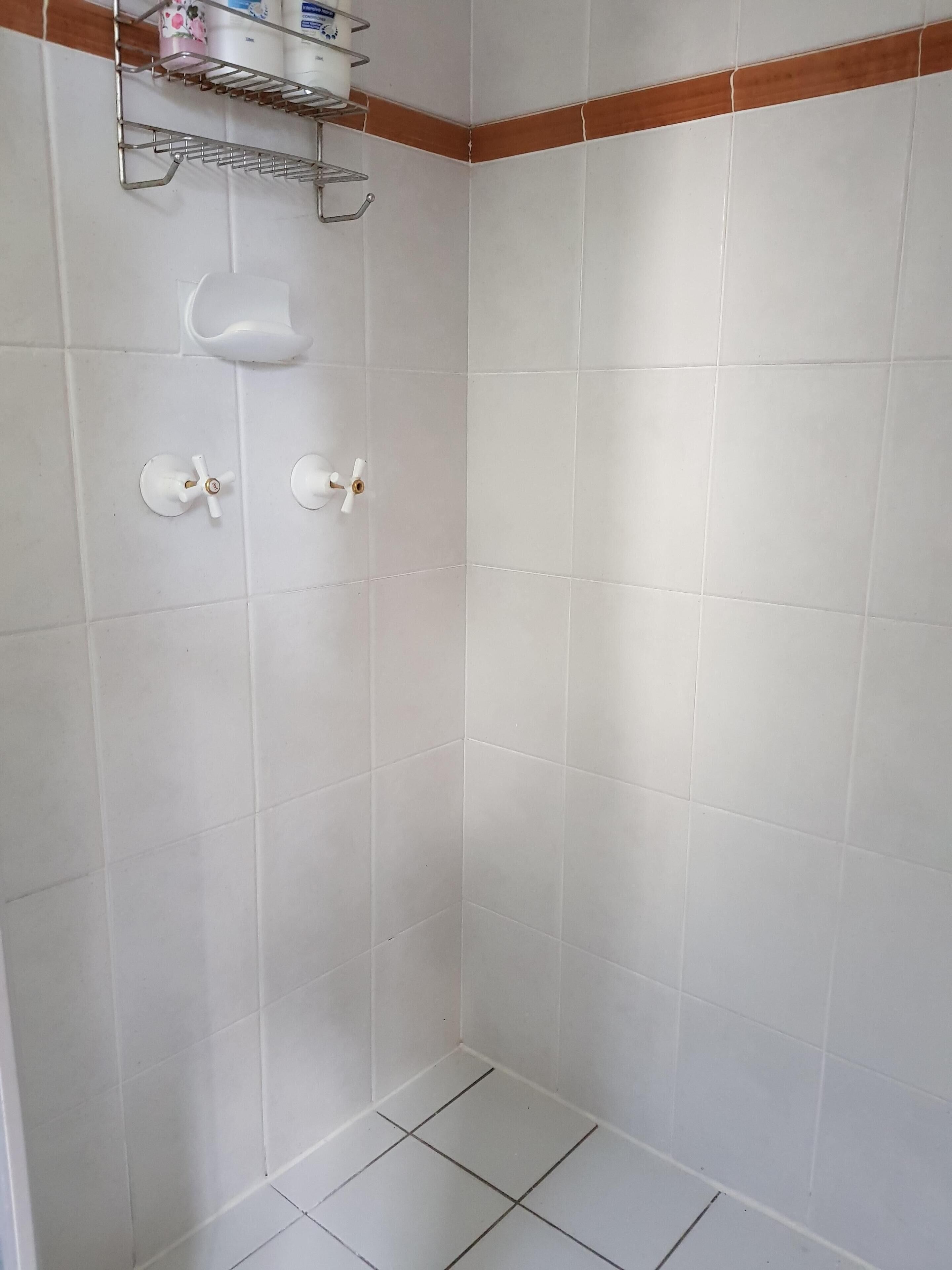 Private Self Contained air Conditioned bed Sitter - Bed and Breakfast