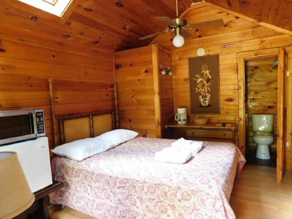 Pine Crest Motel And Cabins In Barton Cheap Hotel Deals Rates