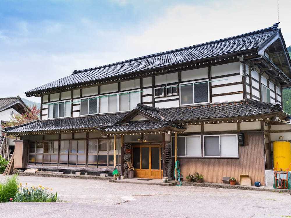 Etagenbetten Kita : Takazuri kita hostel toyama hotelbewertungen expedia