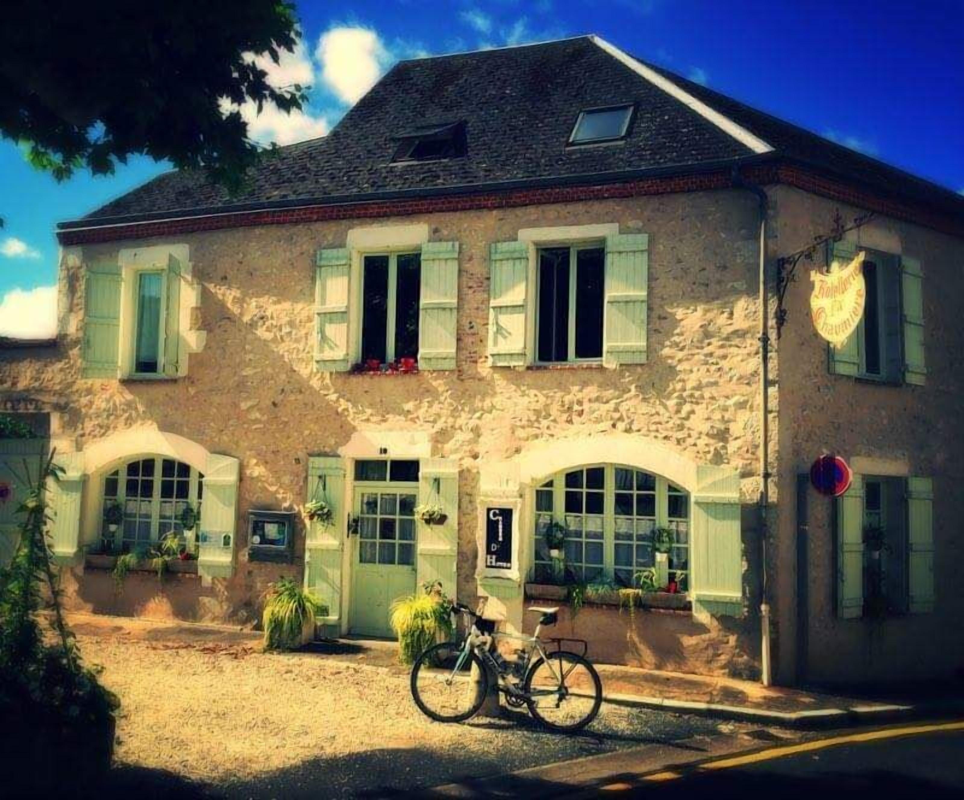 La Chaumière in Ousson-sur-Loire, France