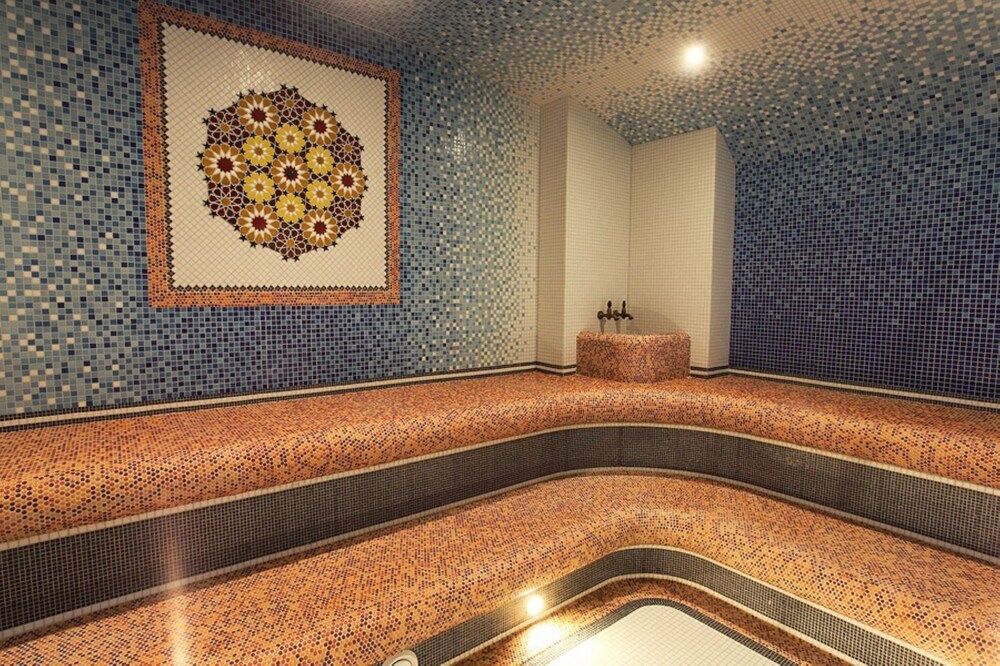 Photo - Favor Park Hotel