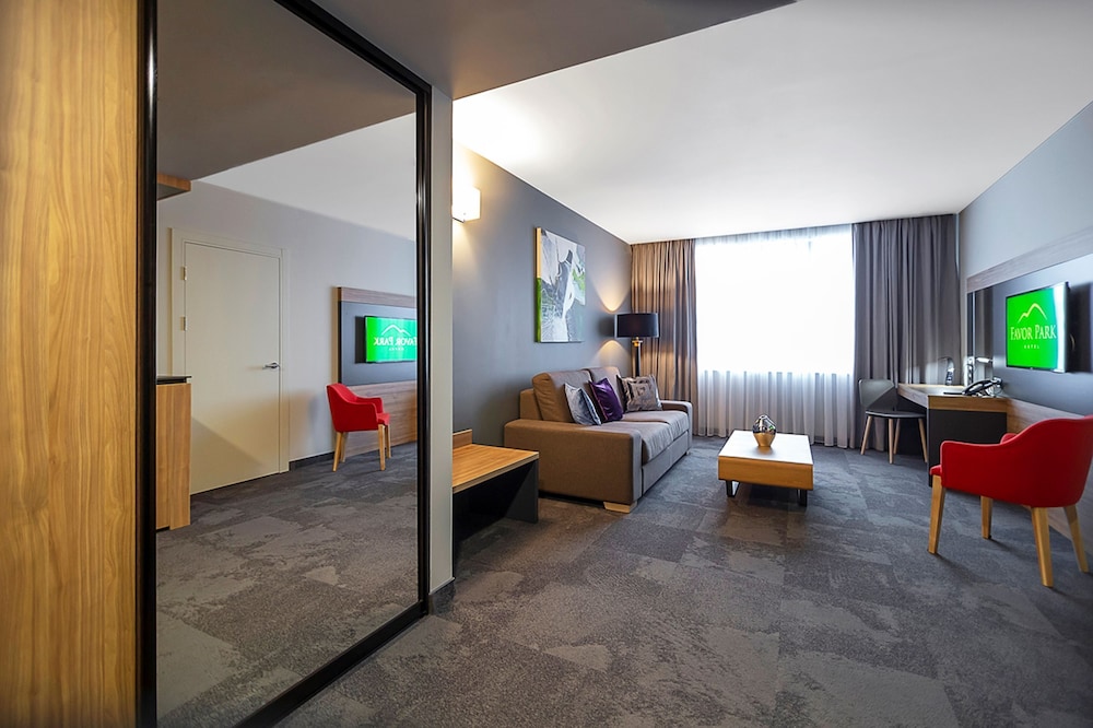 Photo - Favor Park Hotel