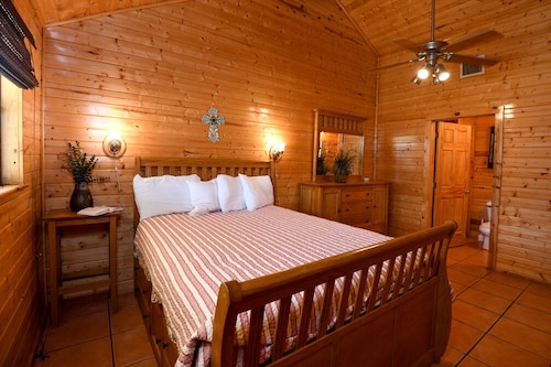 Best Lodges In Leakey For 2019 Find Cheap 72 Lodges Travelocity