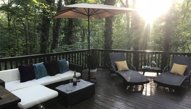 Amazing Porch The Perfect Get Away In Pa Walking Distance To Attractions In Lebanon Pine Grove Pa Expedia