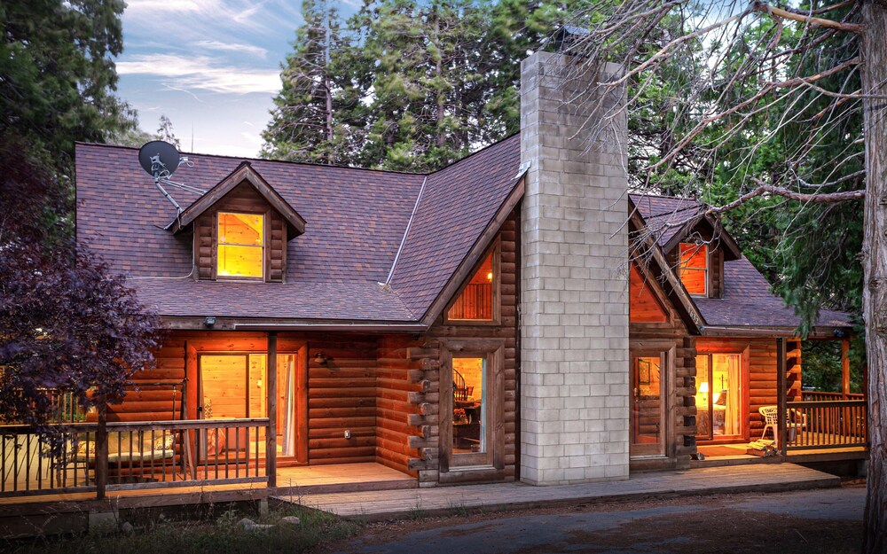 Alta Sierra Getaway Has Extensive Amenities And Just A Few Miles