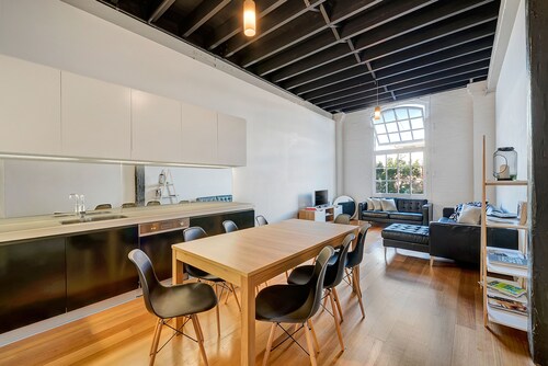 Teneriffe Accommodation Top Hotels 2019 Wotif London Wools Warehouse Apartment