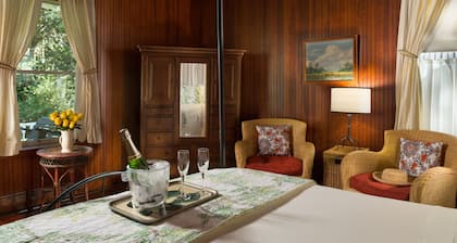 Magnolia Springs B&B