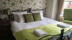 Individually decorated, free WiFi, linens