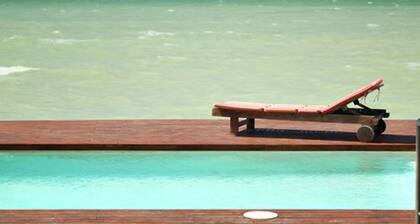 Beachfront Upscale House in Telchac