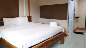 Rollaway beds, free WiFi