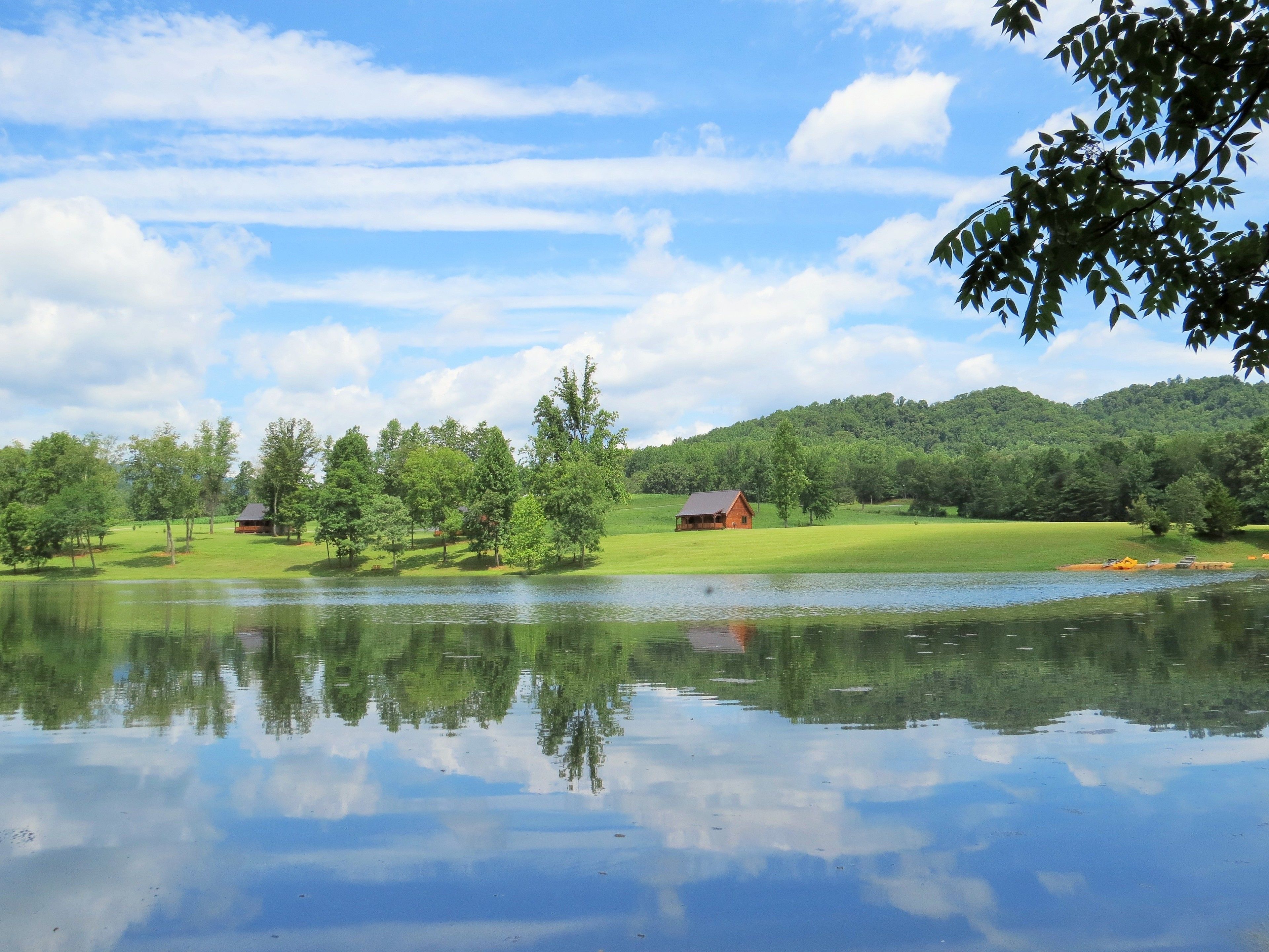 Southern Comfort Lakeside Cabin Resort in Charlottesville, United States