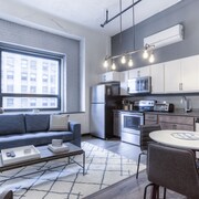 Top Hotels In Detroit Mi From 70 Free Cancellation On Select Hotels Expedia