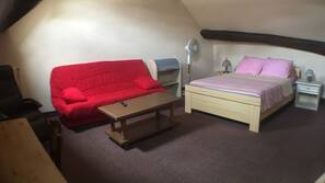 Minibar, coffre-forts dans les chambres, décoration personnalisée
