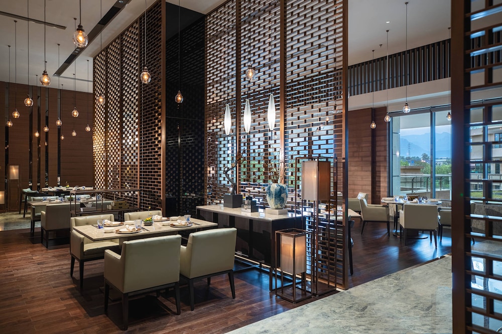 Beijing Marriott Hotel Changping: 2019 Room Prices $119, Deals