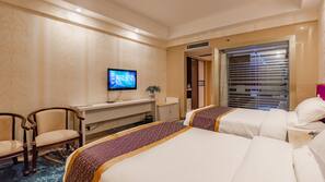Premium bedding, Tempur-Pedic beds, in-room safe, individually decorated