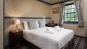 Desk, iron/ironing board, free WiFi, linens