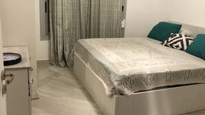 2 bedrooms, iron/ironing board