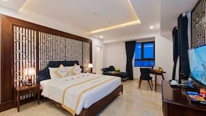 Minibar, in-room safe, blackout curtains, free WiFi