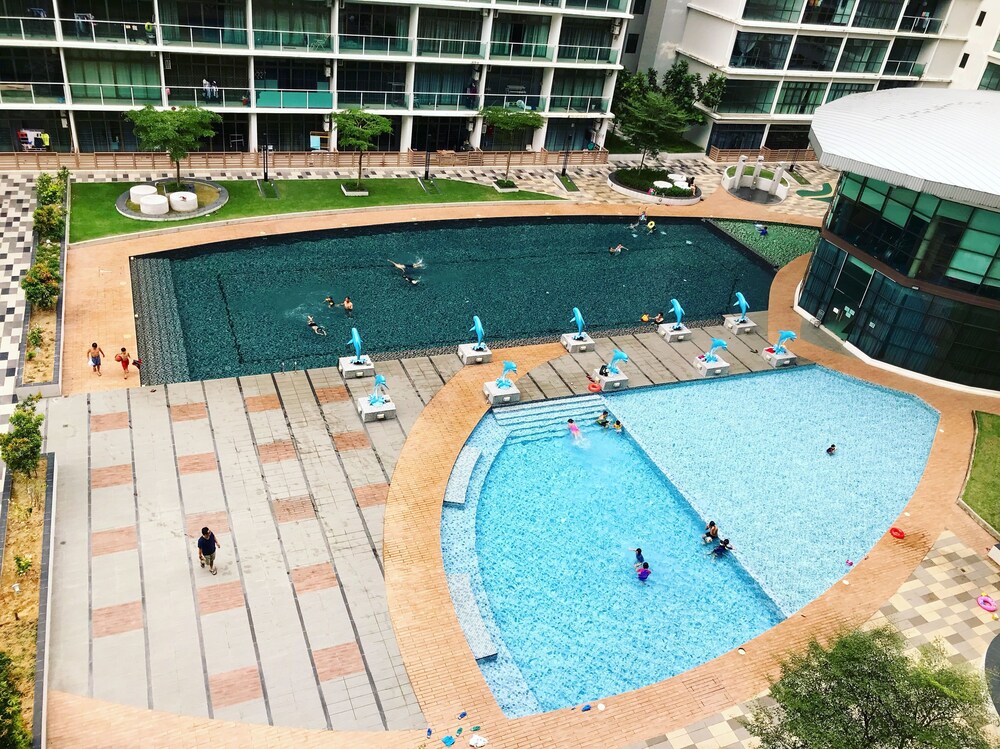 5min 2 4paxs Studio Near Ikea Aeon Tesco Johor Bahru Mys Airasiago