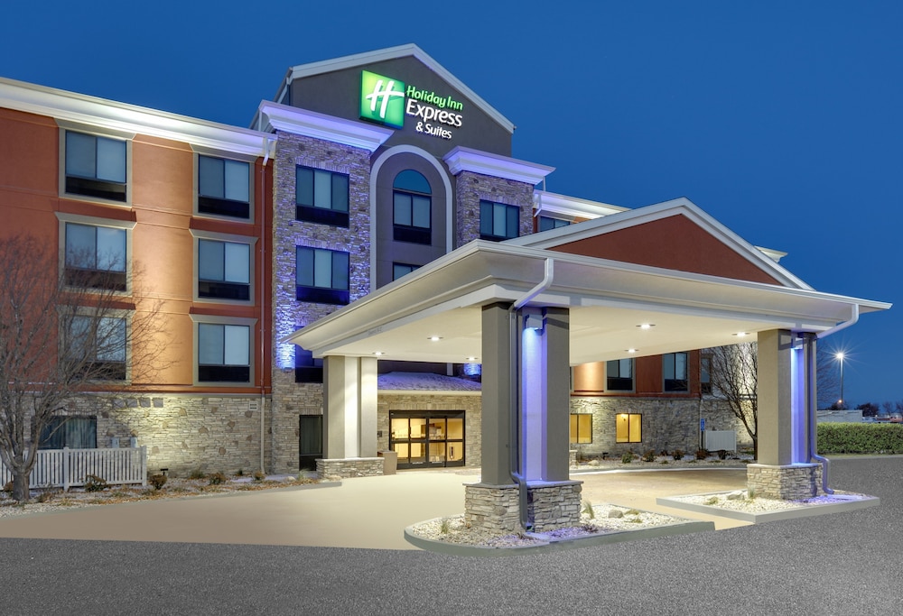 7 Best Hotels With Pool In Mitchell, South Dakota Updated Trip101
