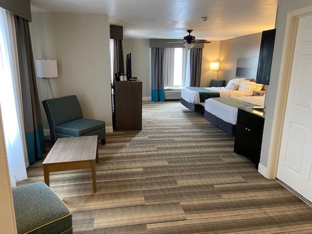 Room, Comfort Inn & Suites