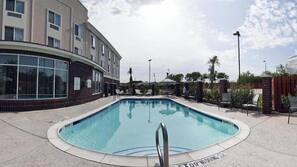 Seasonal outdoor pool