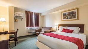 Desk, iron/ironing board, free WiFi, bed sheets