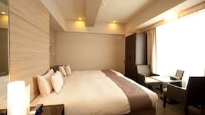 In-room safe, desk, iron/ironing board, free WiFi