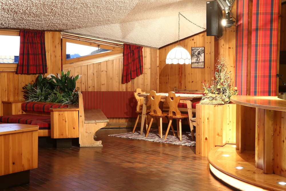 Albergo Quarto Pirovano, Lombardische Alpen ~ Hotel Quarto Pirovano Albergo Quarto Pirovano, Lombardische Alpen ~ Hotel Quarto Pirovano