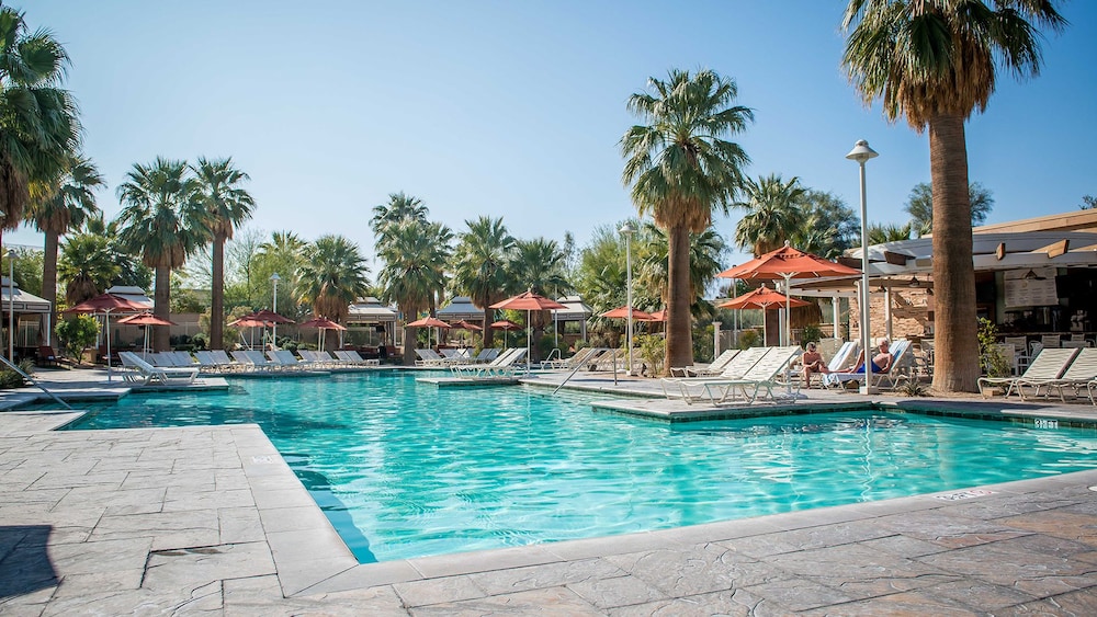 Outdoor pool, Agua Caliente Resort Casino Spa Rancho Mirage