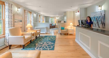 The Admiral's Inn Resort