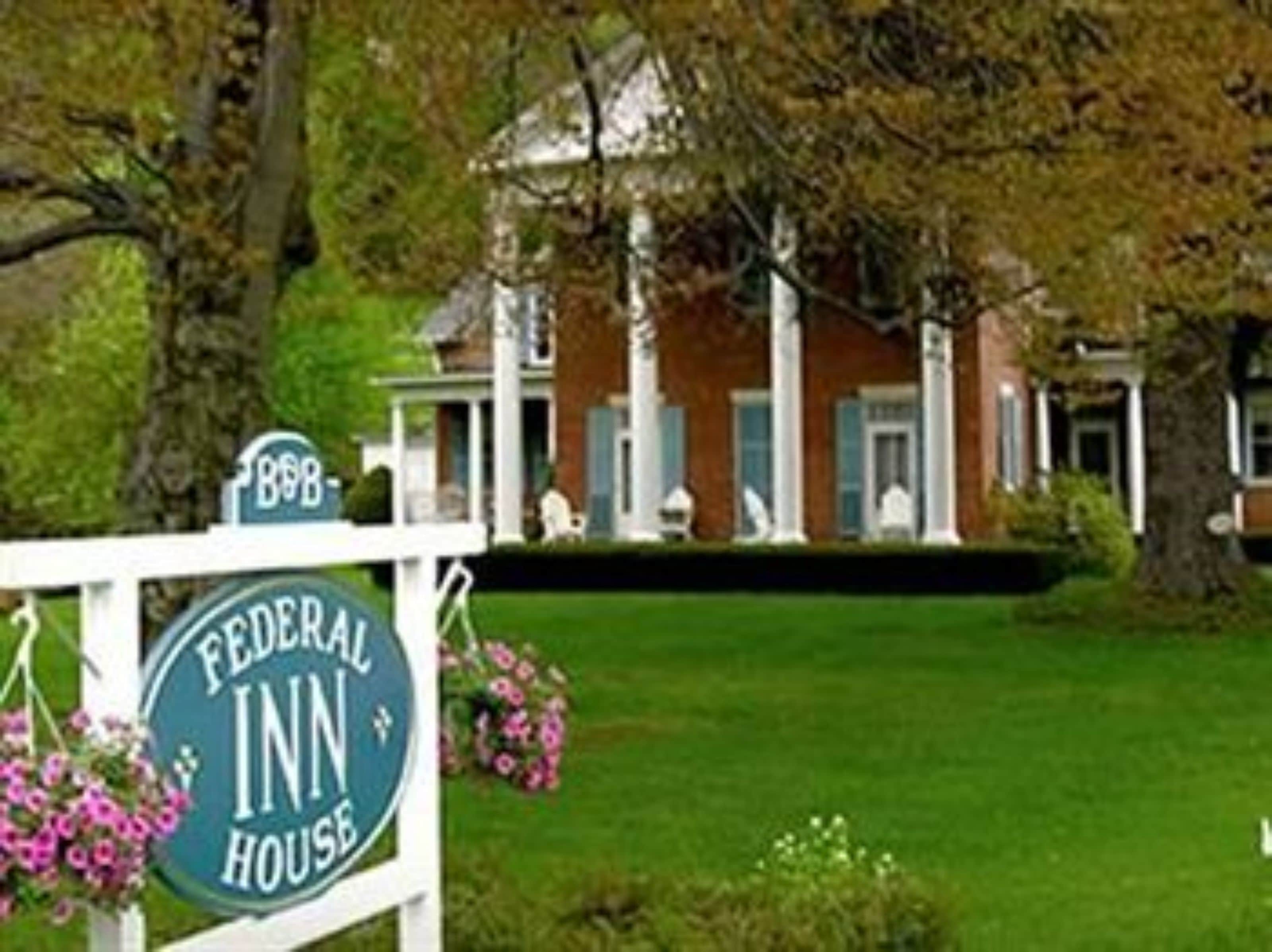Federal House Inn in Lee, United States