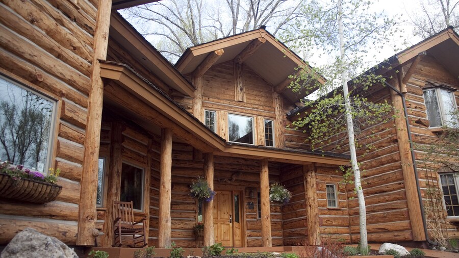 Bentwood Inn