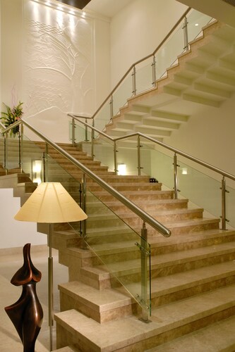 w-100 hotel_img