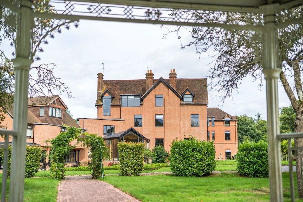 Guildford Manor Hotel & Spa in Guildford Best Rates & Deals on Orbitz