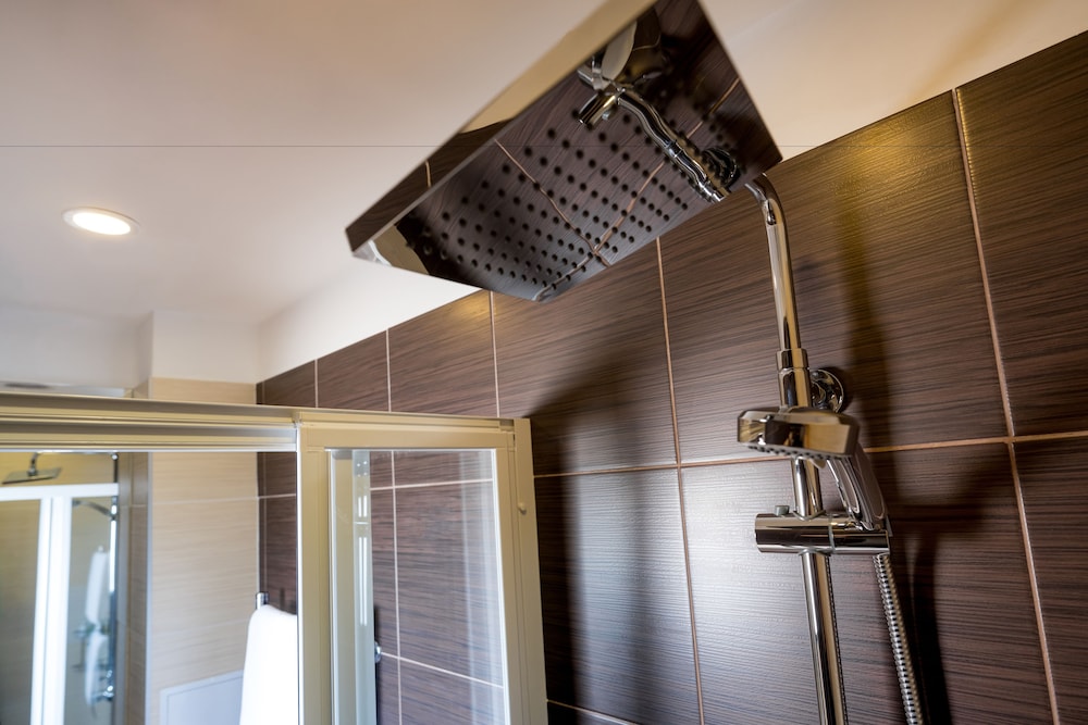 Photo - Senator City Center