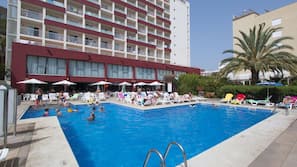 Outdoor pool, pool umbrellas, pool loungers