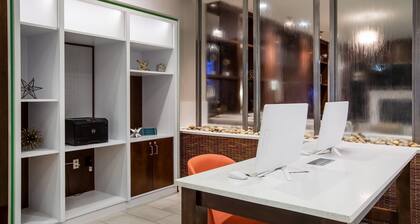 Holiday Inn Gulfport Airport, an IHG Hotel