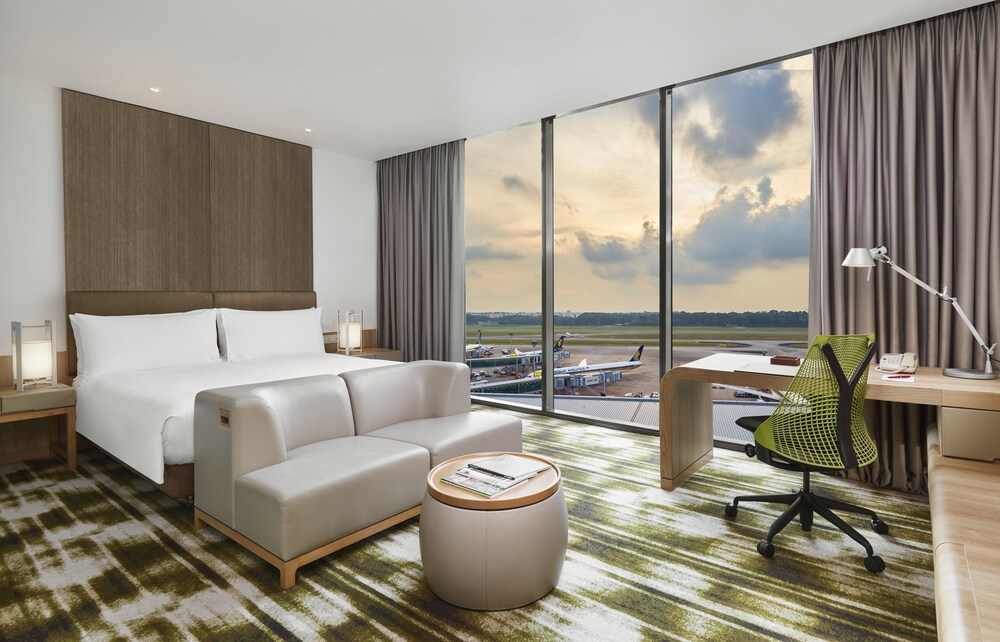 Crowne Plaza Changi Airport In Singapore Hotel Rates Reviews