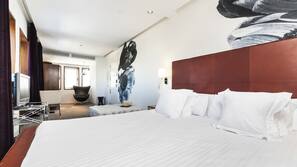 Biancheria da letto di alta qualità, copriletto in piuma, minibar
