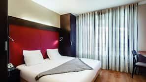 In-room safe, desk, soundproofing, iron/ironing board