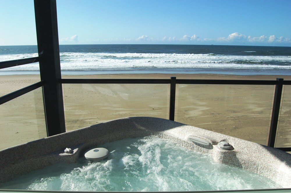 Beachfront Manor Hotel In Oregon Coast Rates Reviews On Orbitz Balcony View 1 38 All Photos