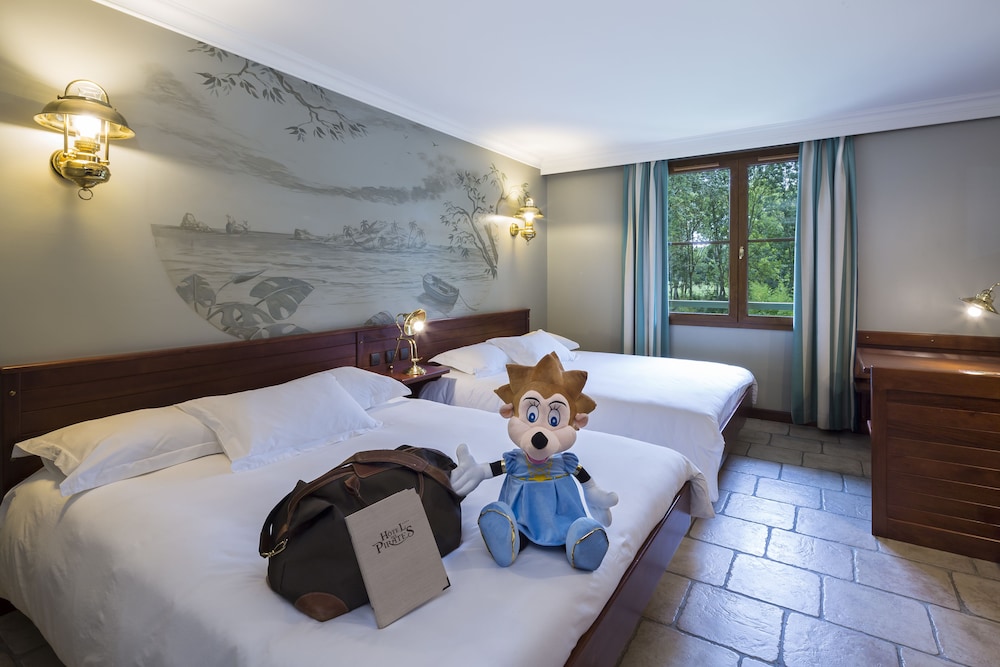 4 Star Hotels