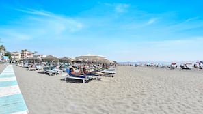 Plage à proximité, sable blanc, navette gratuite vers la plage